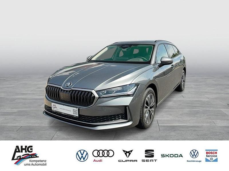 Grau Gebraucht 2024 Skoda Superb Selection Kombi | 34.678 € (Teuer) - Bild 1/4