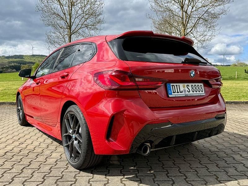 Gebraucht BMW 118 M Sport 140 PS (102 kW) 2020 Rot Kleinwagen