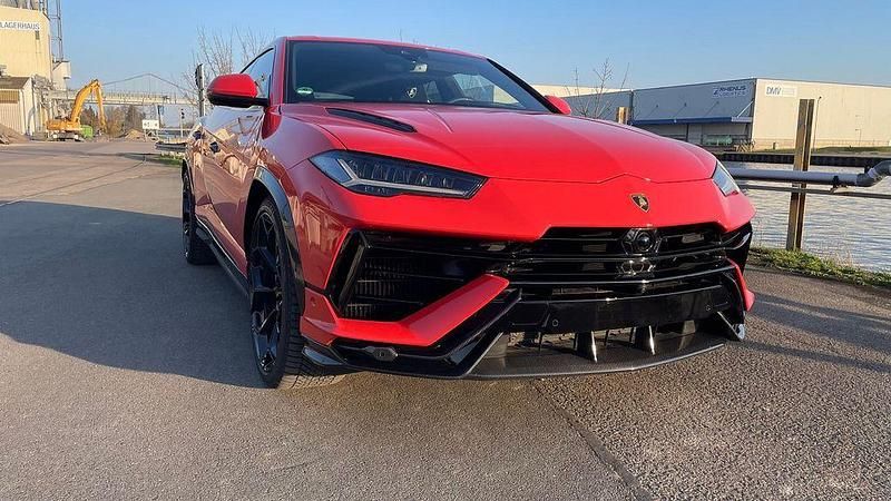 Gebraucht Lamborghini Urus 666 PS (489 kW) 2025 Rot SUV