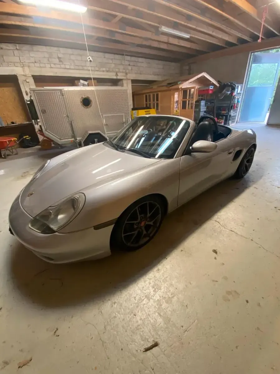 Begagnad Porsche Boxster 320 HK (235 kW) 1999 Silver Cab