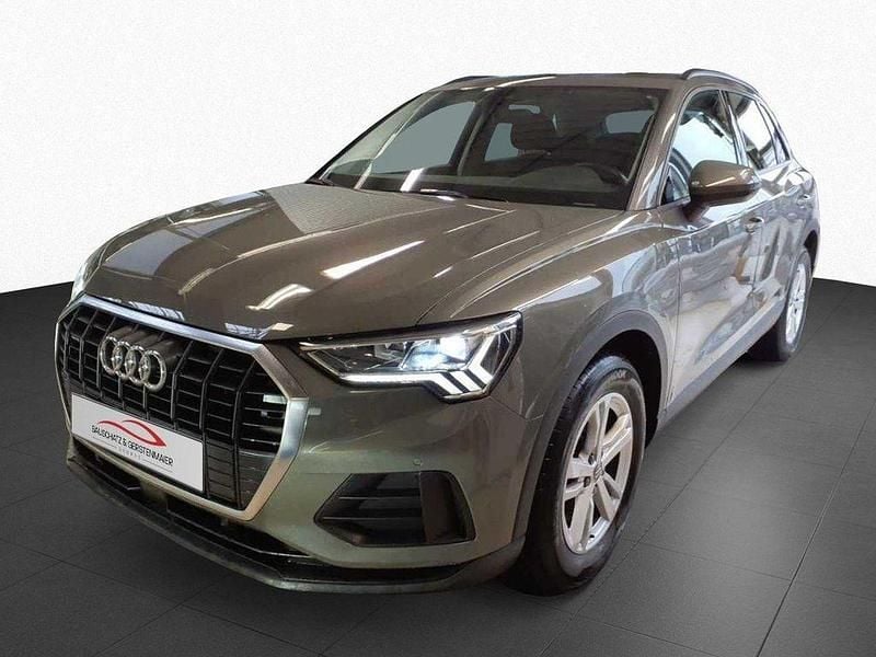 Chronosgrau Gebraucht 2019 Audi Q3 Design SUV | 25.210 € (Guter Preis) - Bild 1/4