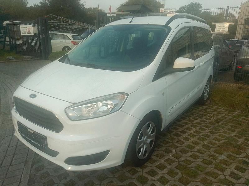 Weiß Gebraucht 2015 Ford Tourneo Courier Van / Kleinbus | 3.400 € (Superpreis) - Bild 1/4