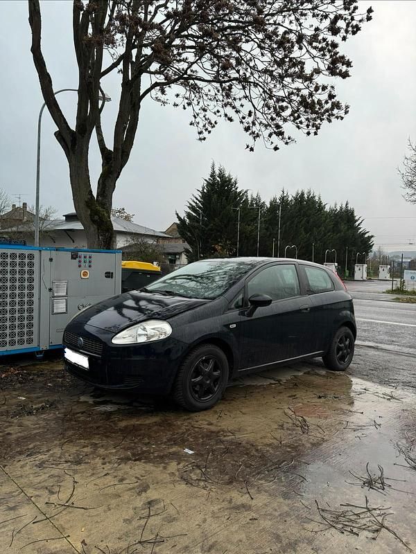 Schwarz Gebraucht 2006 Fiat Punto Kleinwagen | 699 € (Guter Preis) - Bild 1/4