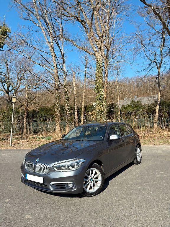 Gebraucht BMW 120 Advantage 190 PS (139 kW) 2018 Grau Kleinwagen