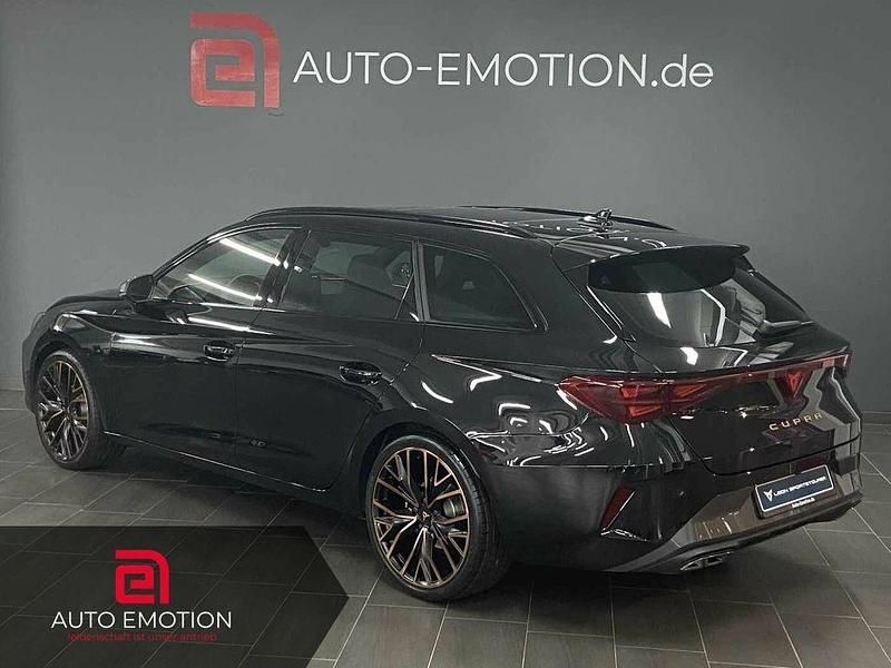 Gebraucht Cupra Leon 150 PS (110 kW) 2024 Midnight schwarz metallic Limousine