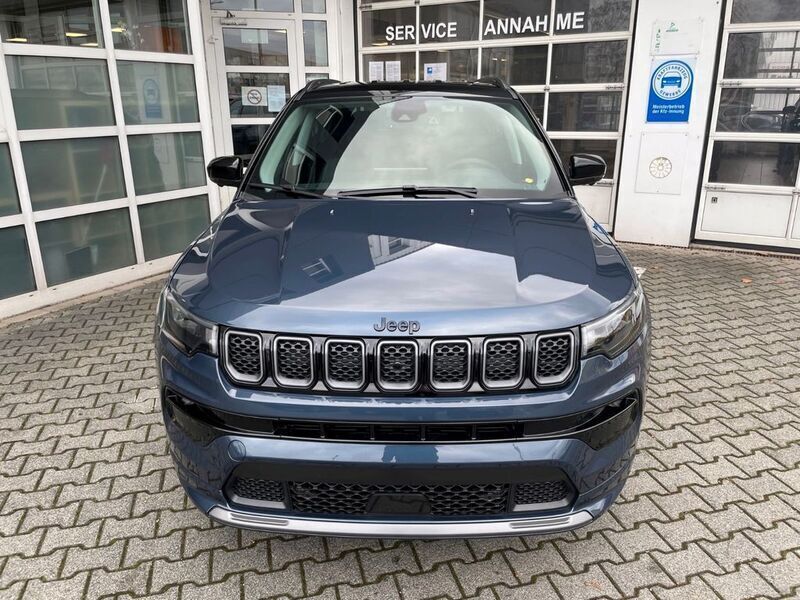 Blau Gebraucht 2023 Jeep Compass SUV | 35.495 € (Teuer) - Bild 1/4