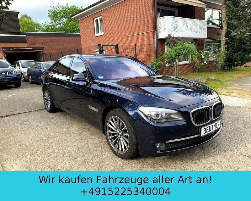 Gebraucht BMW 750 Shadowline 408 PS (300 kW) 2010 Blau Limousine