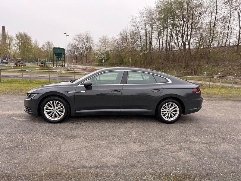 Gebraucht VW Arteon 150 PS (110 kW) 2019 Grau Kleinwagen