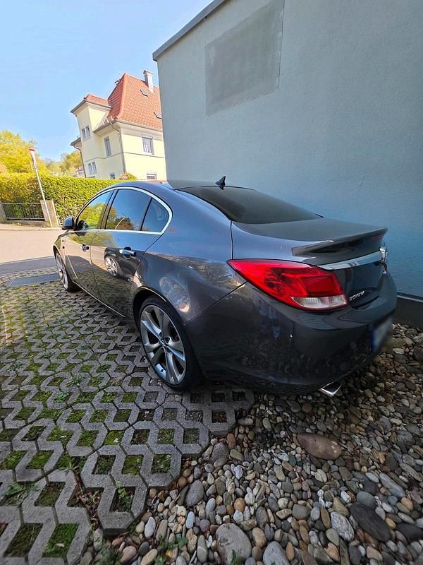 Gebraucht Opel Insignia 260 PS (191 kW) 2009 Grau Limousine