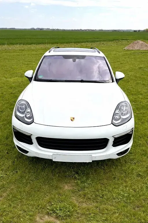 Second-hand Porsche Cayenne Sport 262 CP (192 kW) 2015 Alb SUV