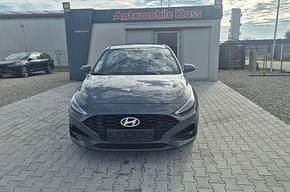 Grau Gebraucht 2025 Hyundai i30 Advantage Limousine | 19.970 € (Superpreis) - Bild 1/4