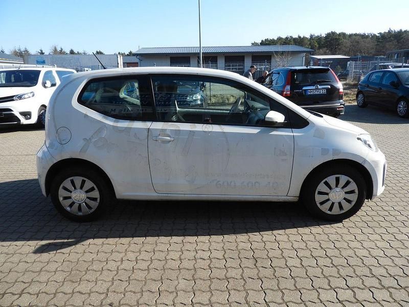 Gebraucht VW up! CLUB 68 PS (50 kW) 2017 Weiß Kleinwagen