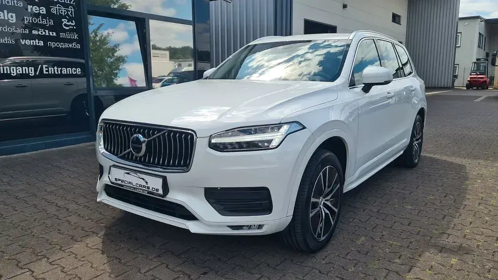 Gebraucht Volvo XC90 Momentum 235 PS (172 kW) 2021 Weiß SUV