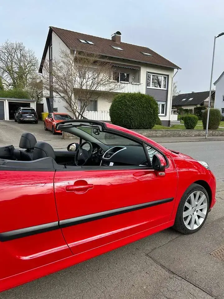 Gebraucht Peugeot 207 CC 120 PS (88 kW) 2013 Rot Cabrio