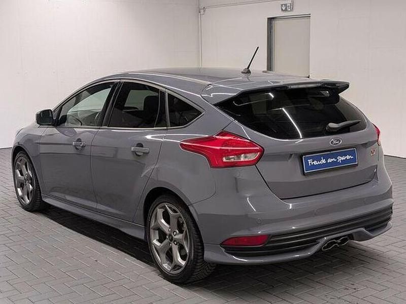 Second-hand Ford Focus ST 250 CP (183 kW) 2018 Gri Berlinǎ