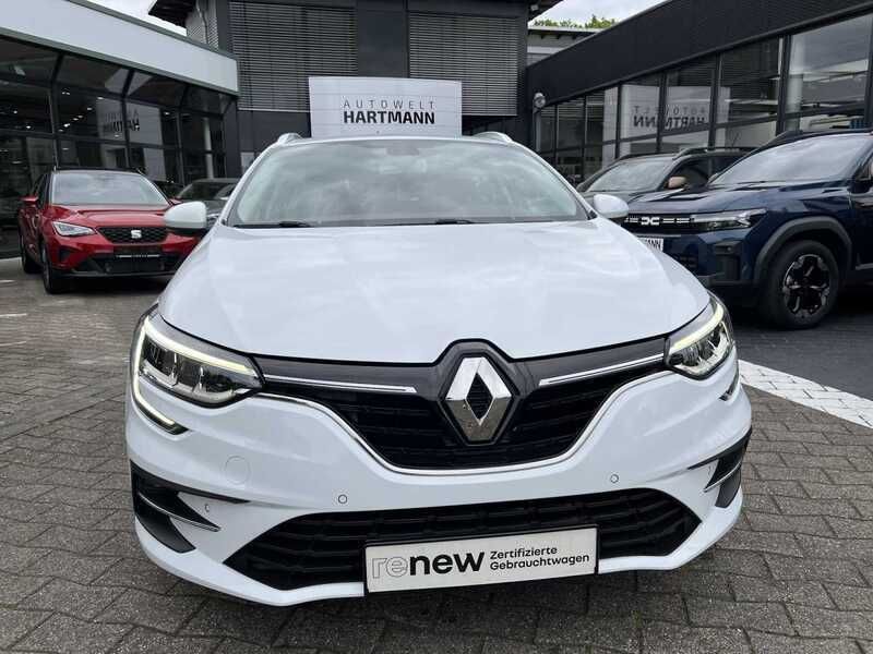 Arktis weiß (weiß) Gebraucht 2022 Renault Mégane GrandTour Business Kombi | 17.990 € - Bild 1/3