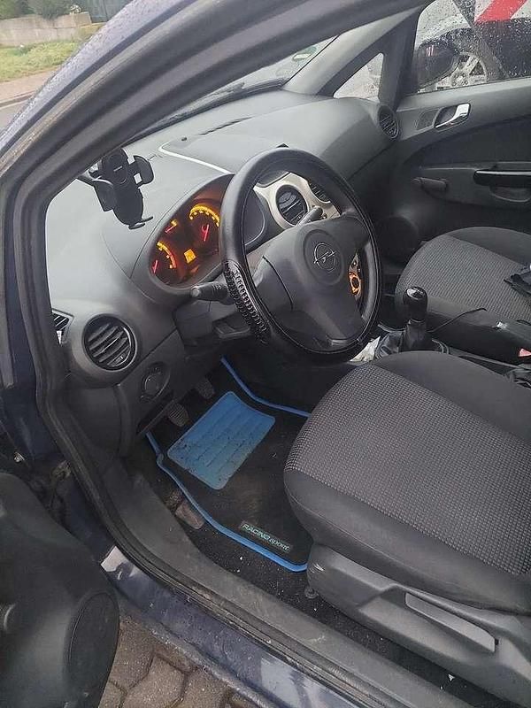 Gebraucht Opel Corsa 75 PS (55 kW) 2004 Limousine
