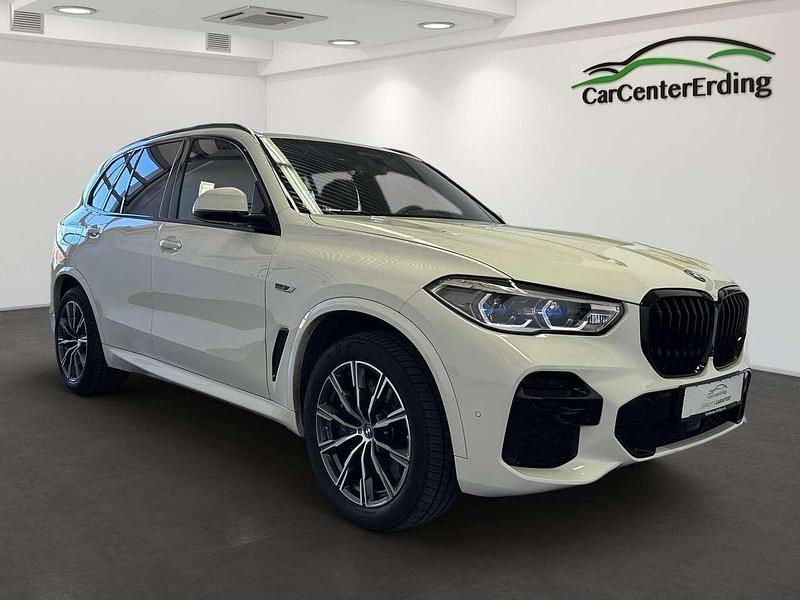 Gebraucht BMW X5 M Sport 398 PS (292 kW) 2023 Alpinweiss iii SUV