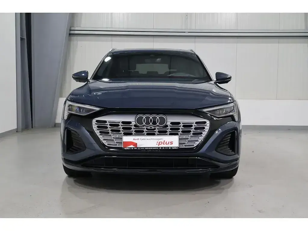 Gebraucht Audi Q8 e-tron S-Line 220 kW (300 PS) 2024 Blau SUV
