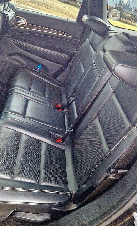 Gebraucht Jeep Grand Cherokee Overland 250 PS (183 kW) 2016 Schwarz SUV