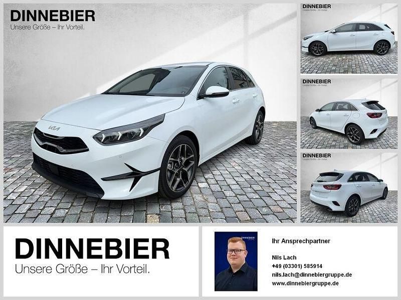 Weiß Neu 2025 Kia Ceed Kleinwagen | 24.387 € (Guter Preis) - Bild 1/4