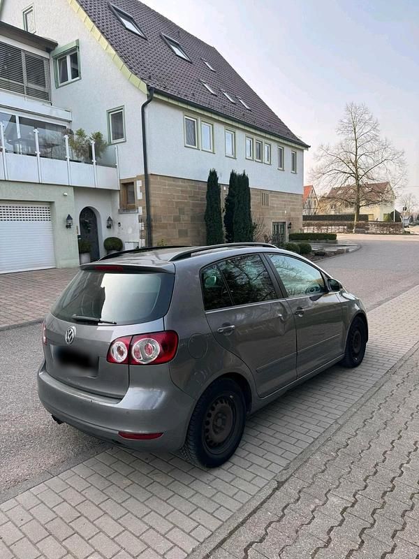 Gebraucht VW Golf VI 140 PS (102 kW) 2010 Silber Kleinwagen