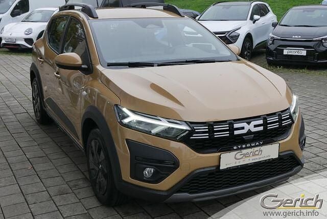 Ny Dacia Sandero Expression 91 HK (66 kW) 2025 Andere farbe