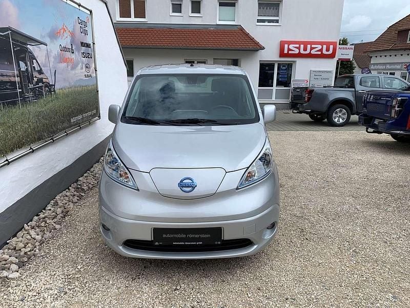 Gebraucht Nissan Evalia 80 kW (109 PS) 2019 Silver (m) Van / Kleinbus