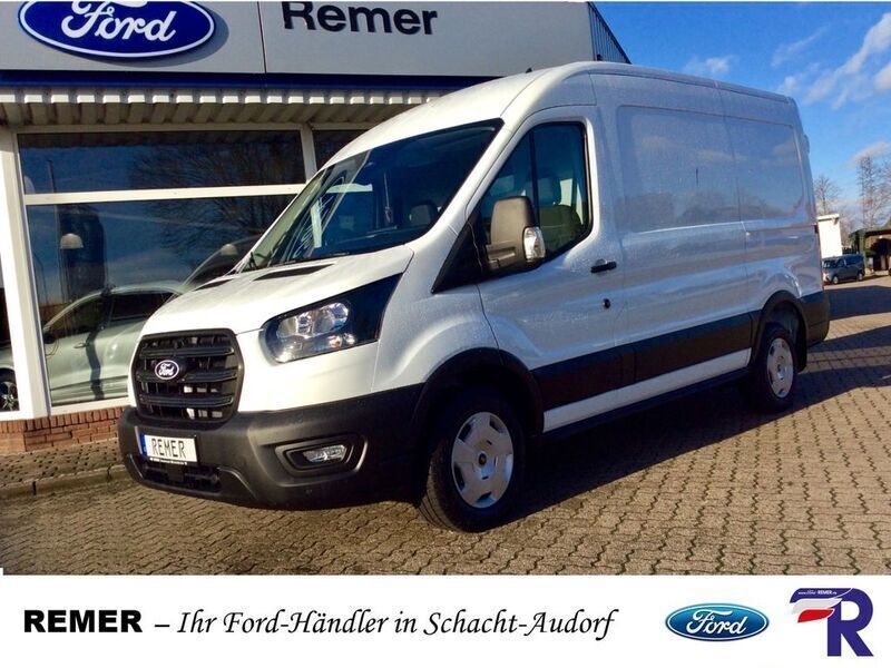 Gebraucht Ford Transit Trend 131 PS (96 kW) 2024 Weiß Limousine
