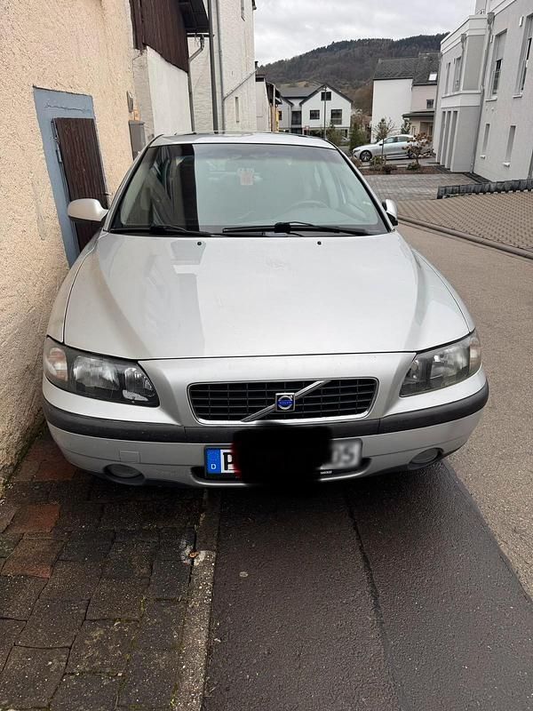 Gebraucht Volvo S60 140 PS (102 kW) 2002 Silber Limousine