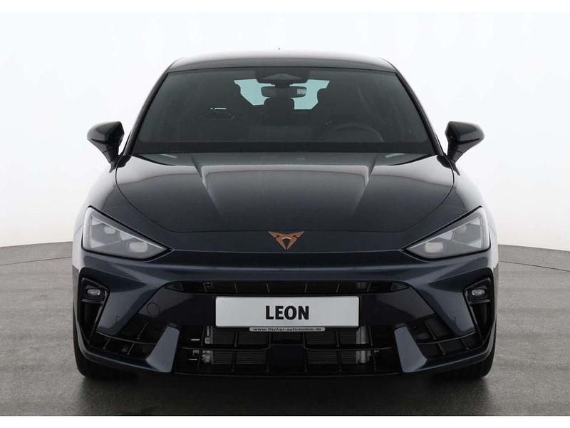 Neu Cupra Leon VZ 300 PS (220 kW) 2025 Grau Limousine