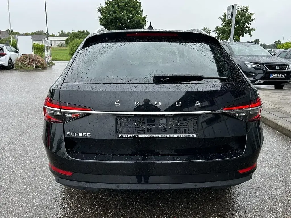 Gebraucht Skoda Superb Style 190 PS (139 kW) 2022 Schwarz Kombi