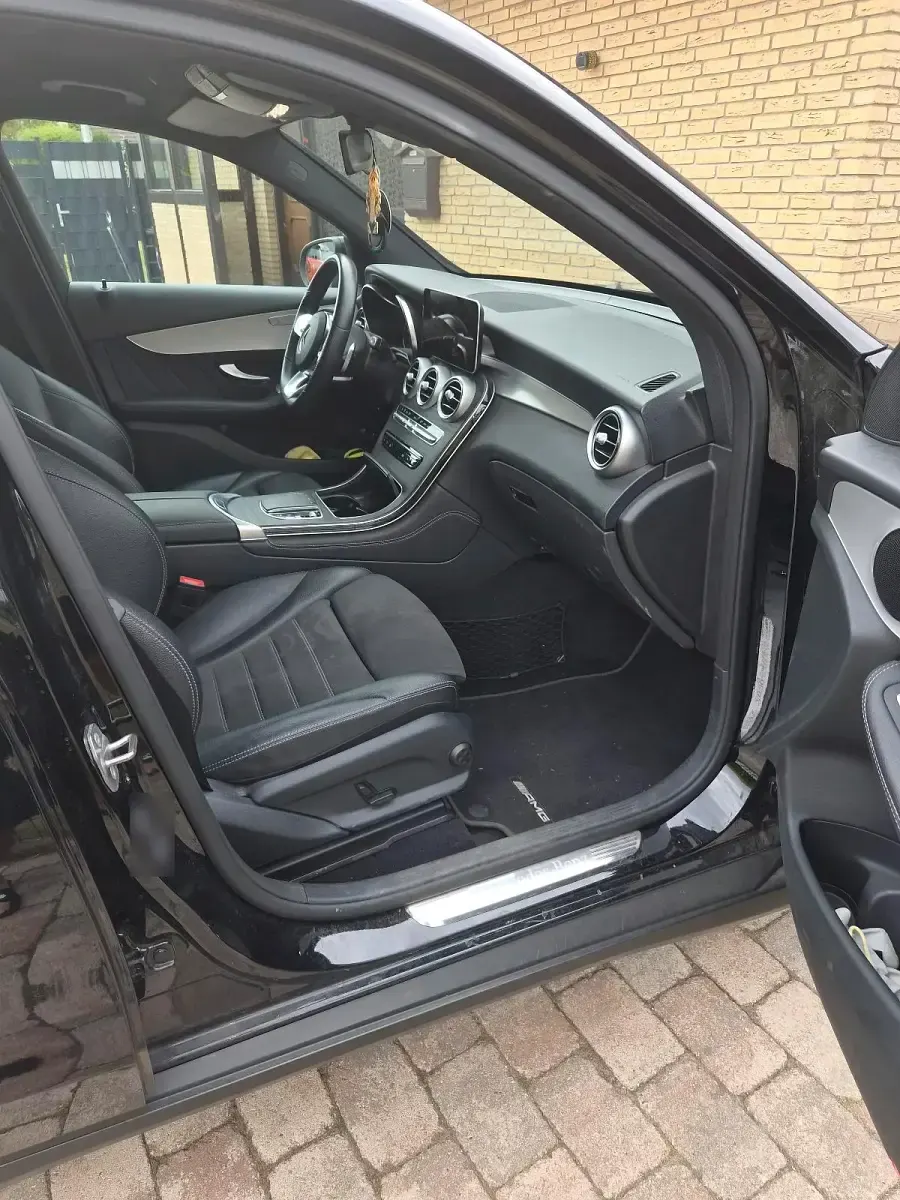 Gebraucht Mercedes GLC200 2019 Schwarz SUV