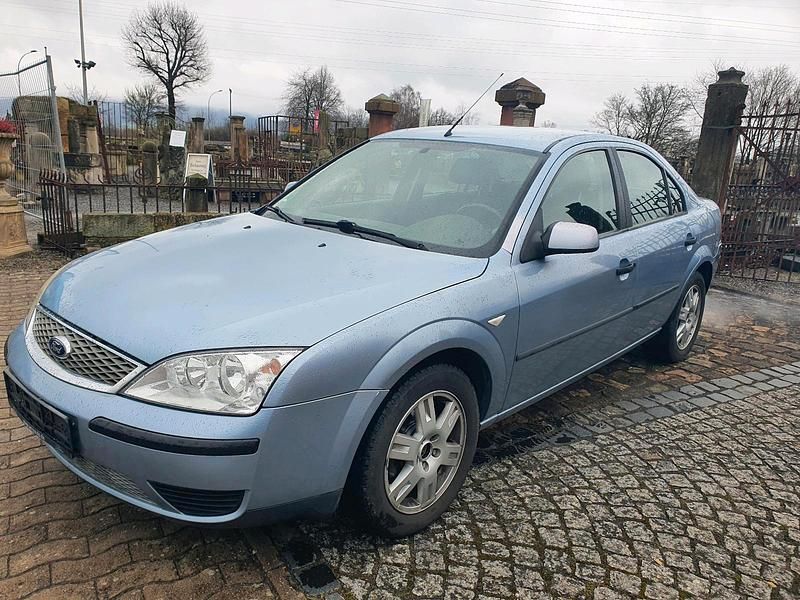 Gebraucht Ford Mondeo 116 PS (85 kW) 2005 Blau Limousine