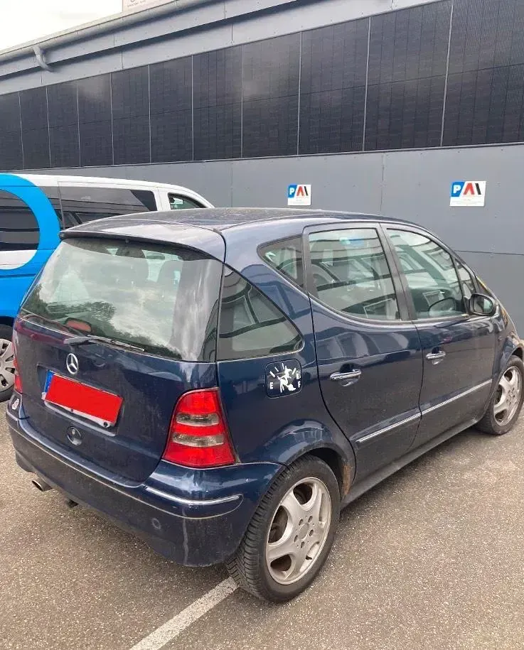 Gebraucht Mercedes A190 Avantgarde 125 PS (91 kW) 2003 Blau Kleinwagen