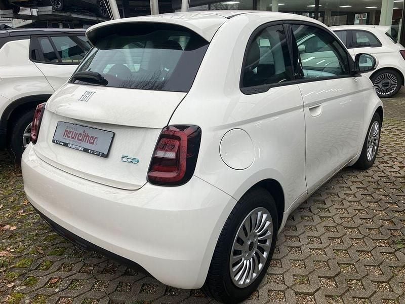 Gebraucht Fiat 500e 86 kW (118 PS) 2023 Weiß