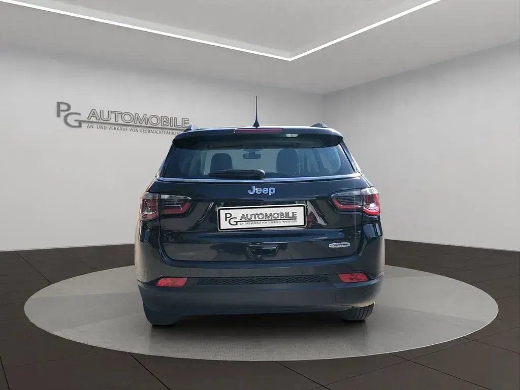 Gebraucht Jeep Compass Longitude 150 PS (110 kW) 2021 Schwarz SUV