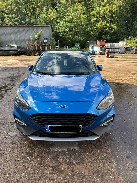 Gebraucht Ford Focus Active 155 PS (114 kW) 2020 Blau Limousine