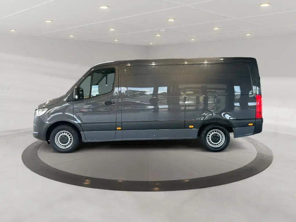 Gebraucht Mercedes Sprinter 190 PS (139 kW) 2022 Graphitgrau Van