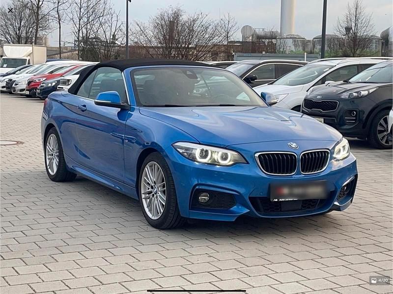 Blau Gebraucht 2018 BMW 218 Cabrio | 19.500 € (Fairer Preis) - Bild 1/4
