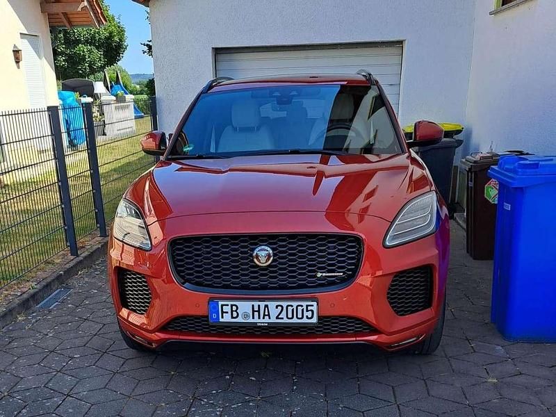 Usata Jaguar E-Pace R-Dynamic 241 CV (177 kW) 2019 Rosso SUV