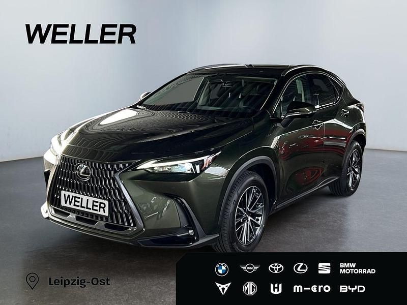 Grün Gebraucht 2024 Lexus NX450h+ E-FOUR Executive Line SUV | 51.990 € (Guter Preis) - Bild 1/3