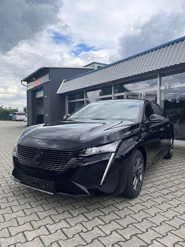 Lackierung schwarz perla nera Gebraucht 2024 Peugeot 308 Allure Kombi | 19.990 € (Superpreis) - Bild 1/4