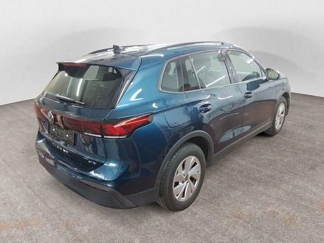 Gebraucht VW Tiguan 131 PS (96 kW) 2025 Nightshade blue metallic SUV
