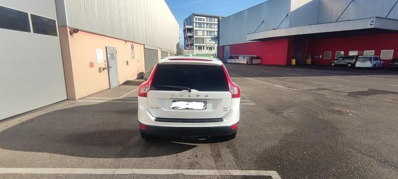 Gebraucht Volvo XC60 175 PS (128 kW) 2010 Weiß SUV