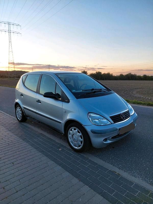 Gebraucht Mercedes A140 82 PS (60 kW) 2001 Silber Kleinwagen