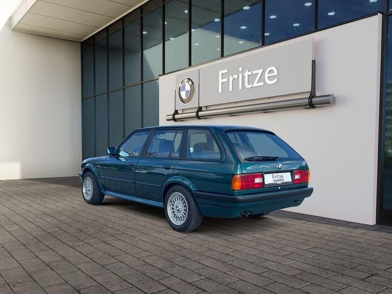 Gebraucht BMW 325 170 PS (125 kW) 1991 Grün Kombi