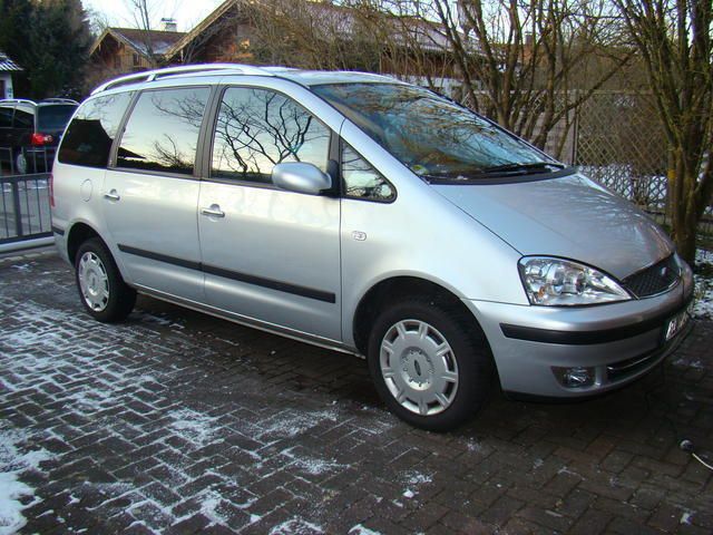 Gebraucht Ford Galaxy Ghia 204 PS (150 kW) 2006 Silber metallic Van / Kleinbus