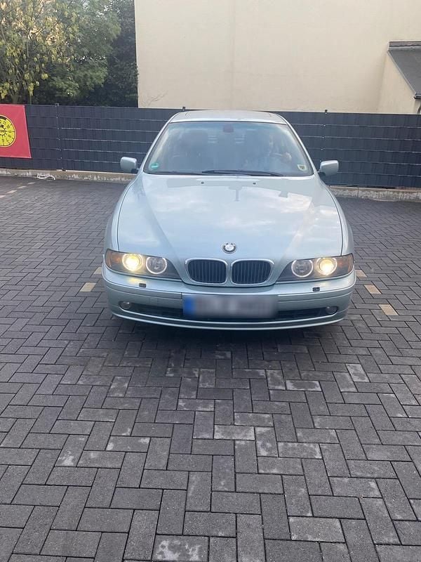 Gebraucht 2001 BMW 530 Limousine | 4.500 € (Superpreis) - Bild 1/4