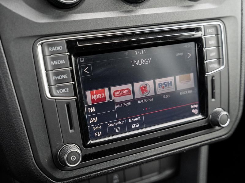 Second-hand VW Caddy Maxi 102 CP (75 kW) 2020 Alb Monovolum